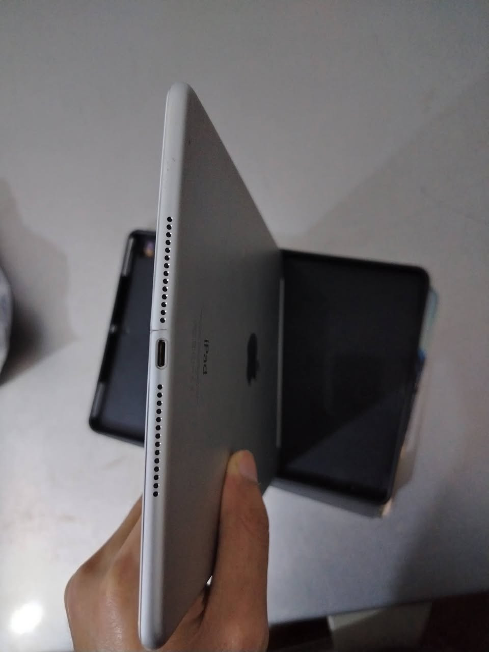 ايباد  Air2  حجم الشاشة 10  ذاكرة 128 يشغل كل البرامج واليوتيوب والتيكتوك. وتحديثاتة كاملة السعر ب120 بي مجال


**إذا كنت صاحب هذا الإعلان وتريد حذفه لأي سبب، رجاءا أرسل رسالة إلى الدعم الفني**