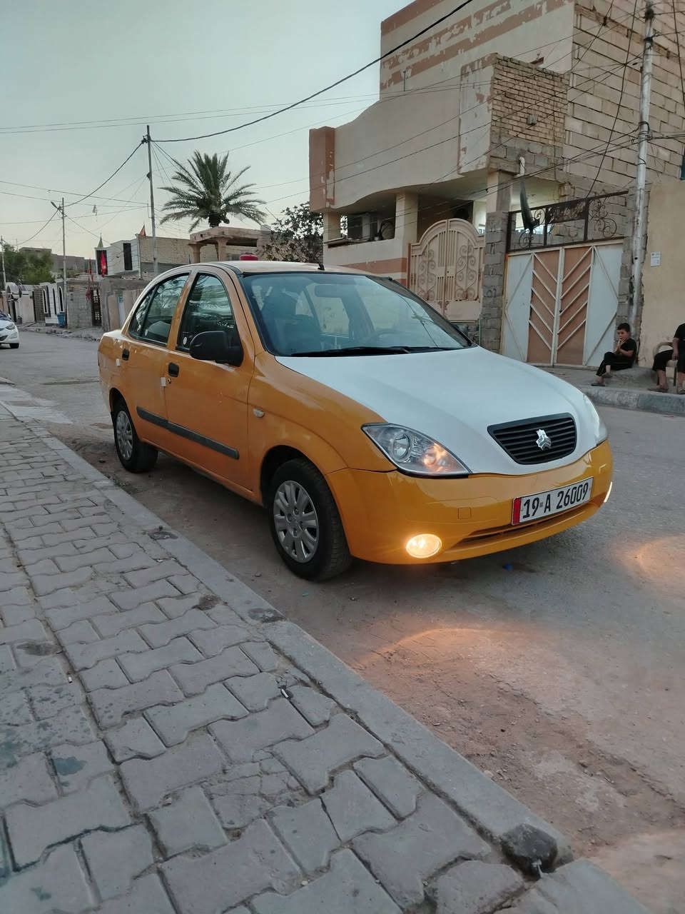 سلام عليكم طيبه موديل ٢٠١٦ مكينه وكير مكفولات حداديه جيده تخم تاير رقم كربلاء دوالي سنويه جديد ال ٣٠ هزه جديده مصفر هيه وغرامات مكان كربلاء ااتصل *********** السعر ٣٠
