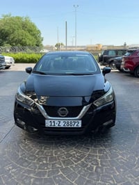 نيسان فيرسا 2021 sv اللون اسود ماشيه ٦٥ الف ميل  وارد امريكي خشم البني...
