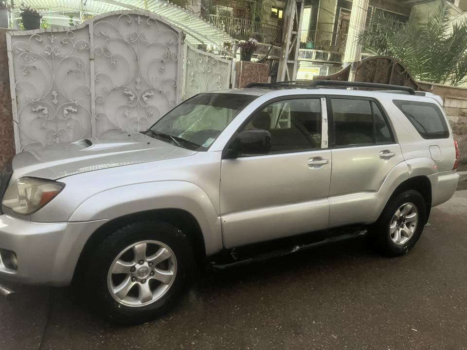 سلام عليكم 🫡 
تيوتا فورنر 2008 محرك 6 400 تو ويل مصبوغه حزام اثر جراد حادث امريكه جاملغ اليمنه السياره بسمي سنويه لل2027
*********** للبيع او مراوس حسب القناعه 
115 وبيها مجال
