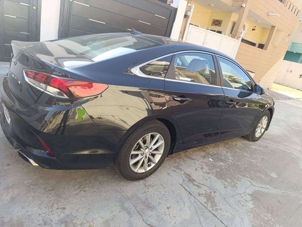 للبيع سياره سوناتا لون اسود موديل 2018 سنويه جديد ورقم سليمانيه جديد و بأسمي.... موقع كركوك .  واي سؤال او استفسار الاتصال ***********
