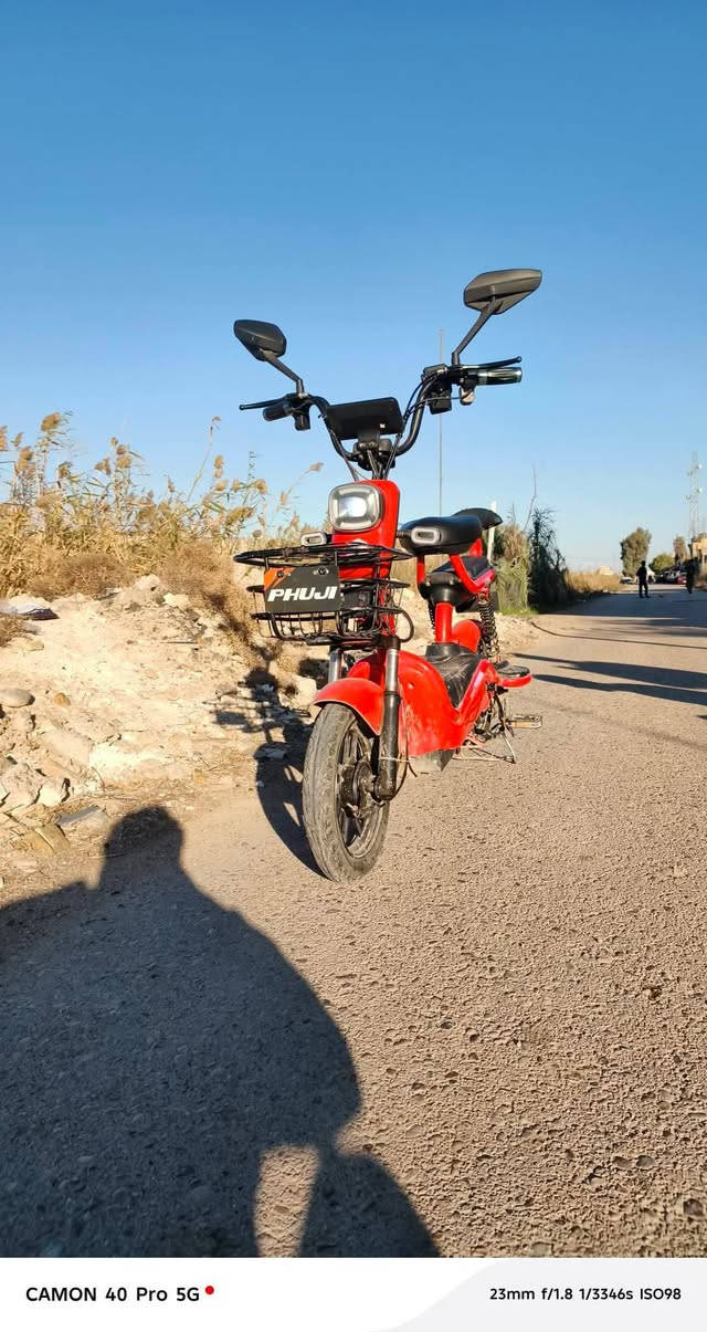 دراجه شحن فوجي حجم 14موديل2025
4بطاريات سستم صوت مرايات زوج مكفولة جديده زيرو السعر كارت وسويج شغال قفل تاير مكفولة 275وبي مجال حك الجيه  بغداد الحسينية مقابيل مرور الحسينية لونها مميز أحمر طماطي*********** تواجد فيس ومازنجر
