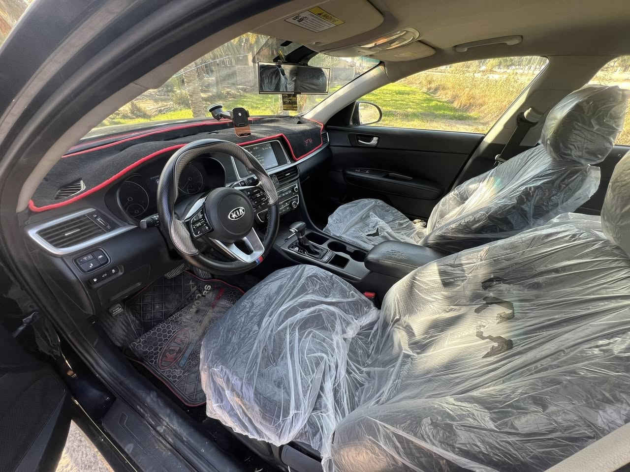 سلام عليكم
للبيع اوبتيما 2019 سياره جديده ماشيه 100الاف 
رقم بابل دولي مكينه 2400 لاتصال***********
