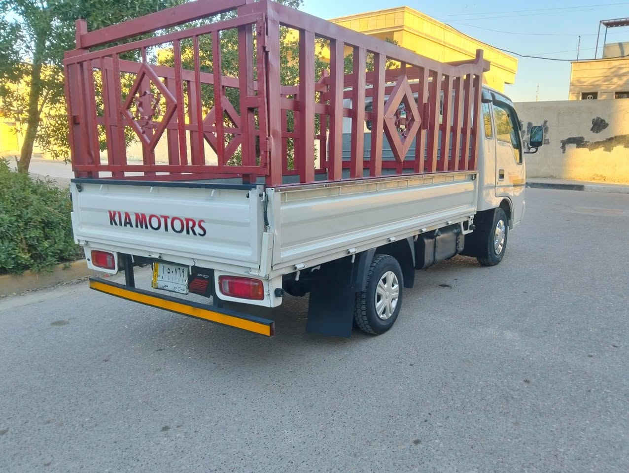 السلام عليكم كيا ام عيون رقم صلاح الدين مشروع موديل 2003محرك كير اكسل شاصي حداديه تخم تاير السياره خير من الله ***********
