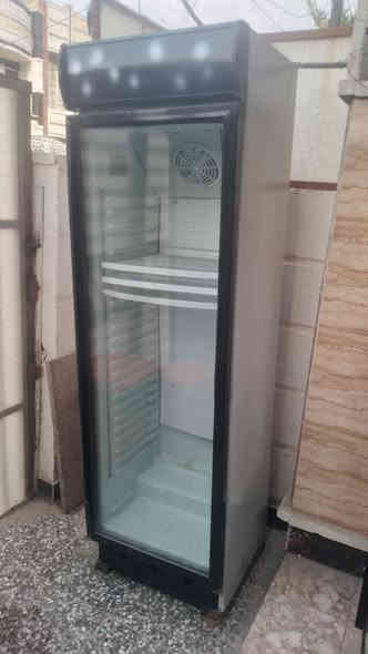 عارضات عمودية عدد ٣
نظيفات جدآ...شرط اخت الجدد 
بلاديات 
سعر الوحدة ٢٥٠  الف
بغداد الشعب ***********
موجود اتصال واتساب
