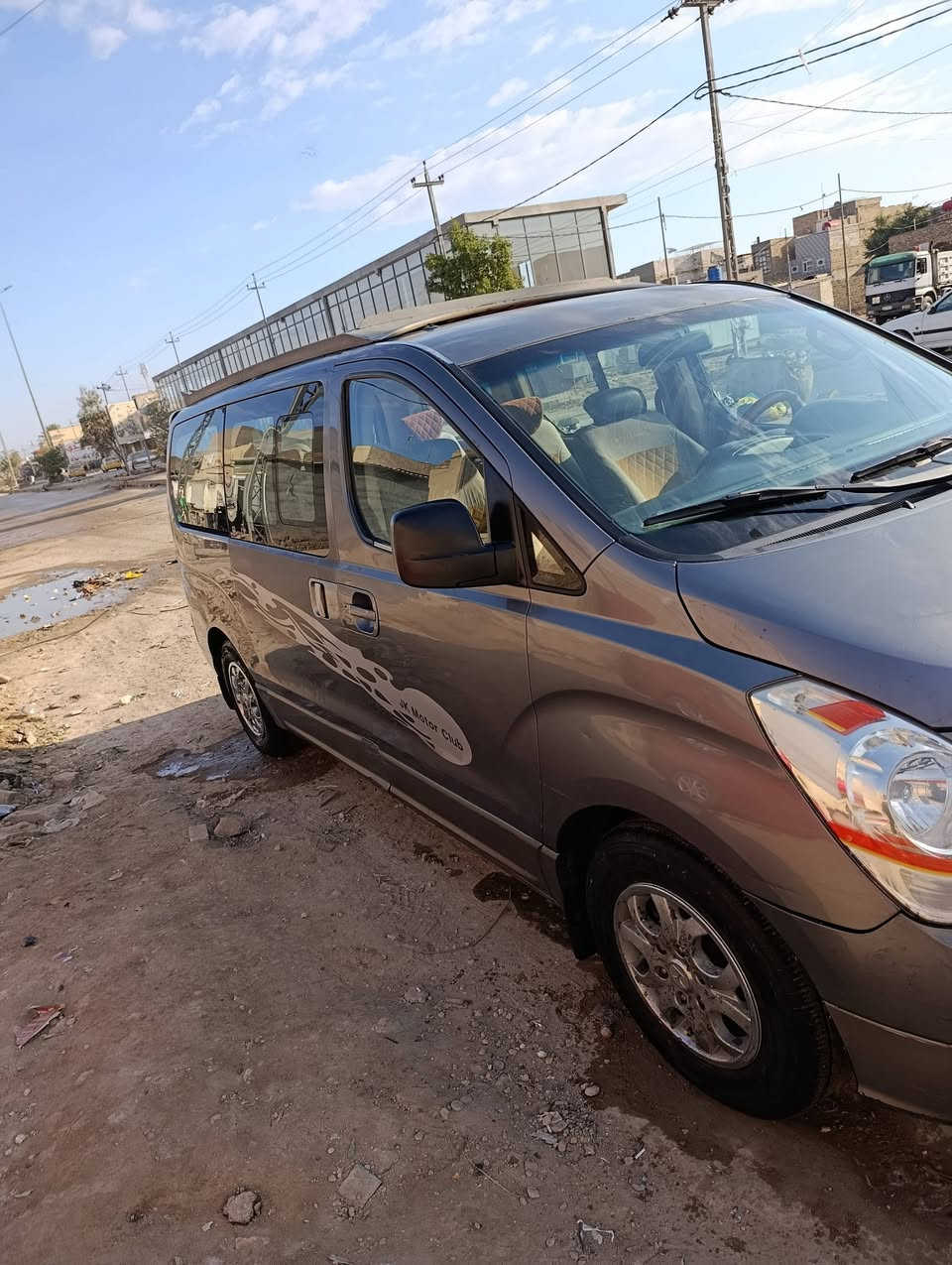 ستاركس 2009كفاله كير مكينه حداديه تبريد  رقم سنويه جديد السعر *********** مكان السياره ديوانيه السعر 145
