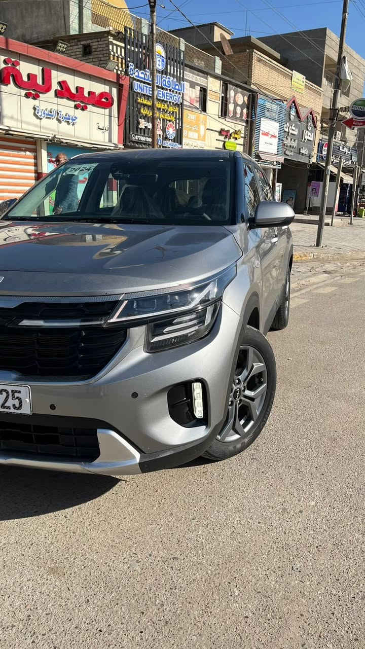 السلام عليكم كيا سليتوز موديل 2024
رقم بغداد بسمي جاملغ وبنيد من امريكا مصلح وكامل 
كير 
محرك 
صدر 
تبريد 
كهربائيات 
تخم تاير 
كلة مكفول شرط بدون اي نقص كلوب بدشبول ممشتغل كله نضيف 
المواصفات شاشة كبيرة 
حساسات امامية خلفية 
رادار 
اوتو ستوب 
فور ويل 
محرك 2000دوش ابو القطرة 
السيارة ماشية 38 
المكان بغداد الدورة 
السعر مناسب جدا مال بيع 149 
رقمي *********** اتصال فقط
