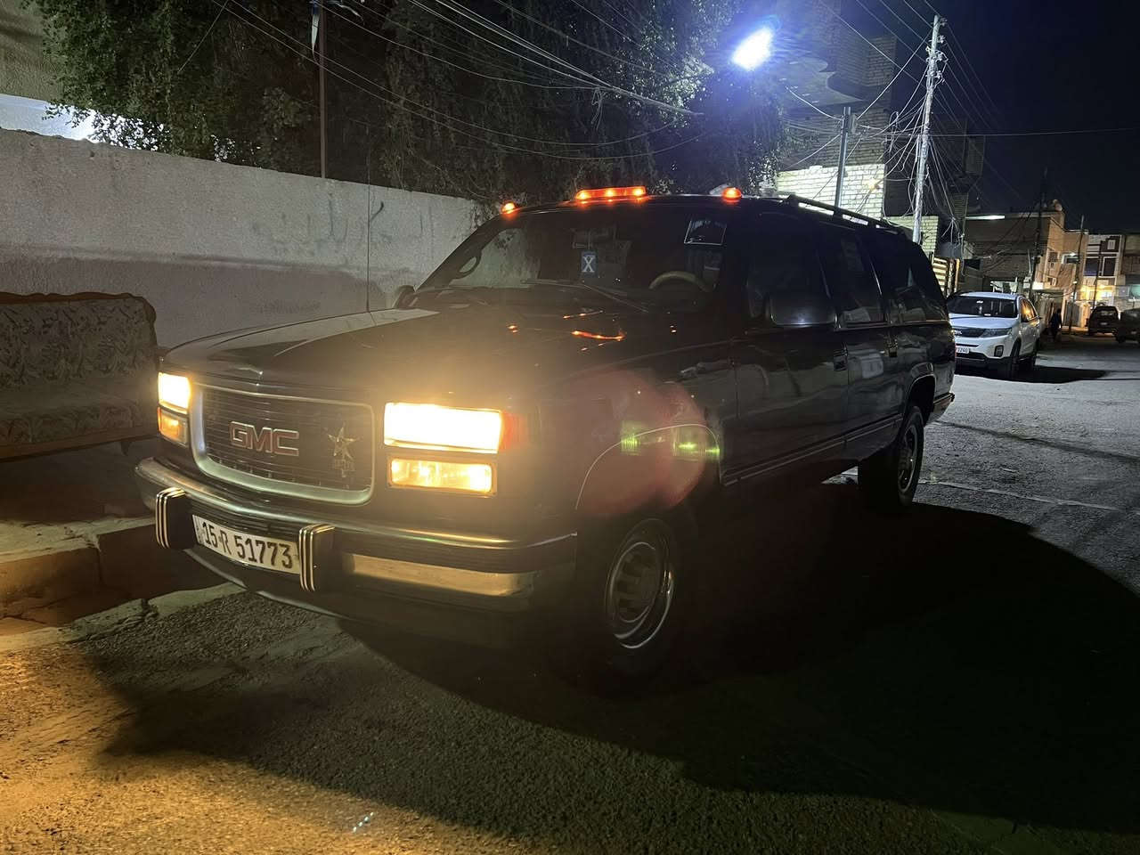 السلام عليكم 
بهبهان GMCمديل1997رقم دولي سنويه ل٢٨بسمنه تخم تاير جديد بل جيس صدر امامي خلفي ع ايدي مكينه وكير خير من الله مكينه450كير1000كهرباءبات كلها شغاله غرفه بلاديه ماكن السياره الحسينيه الراشديه
السعر60.وبيها مجال 
رقم الهاتف***********
