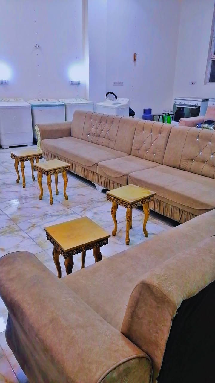 التحرير شارع جامع الصديق معرض ومزاد الجوهره مجاور محطة النبع الصافي ***********
