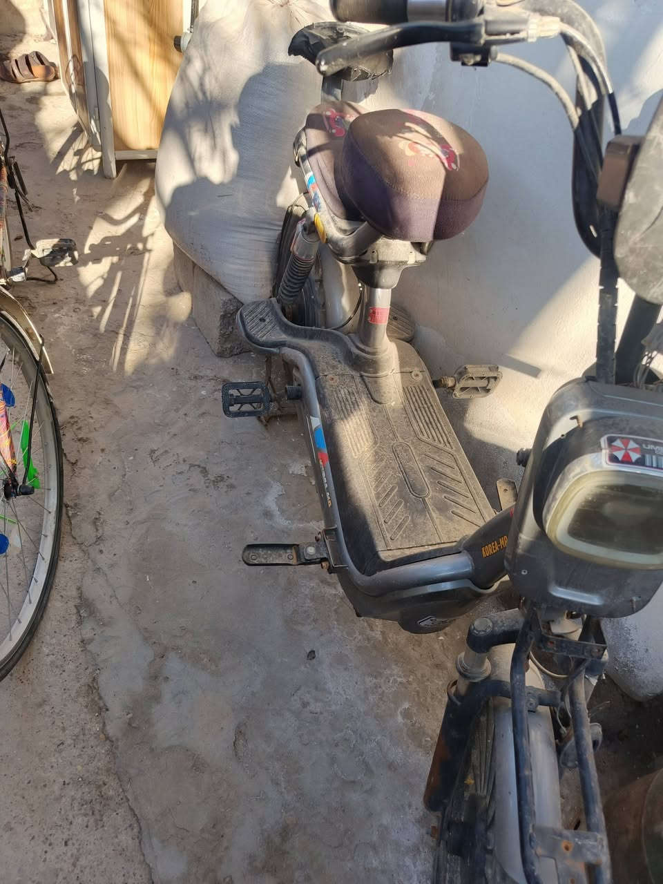 سلام عليكم  دراجه شحن 2023
يردله بطاريت مراوس بايفون او بيع عنواني ديالي بعقوب وتساب ***********
