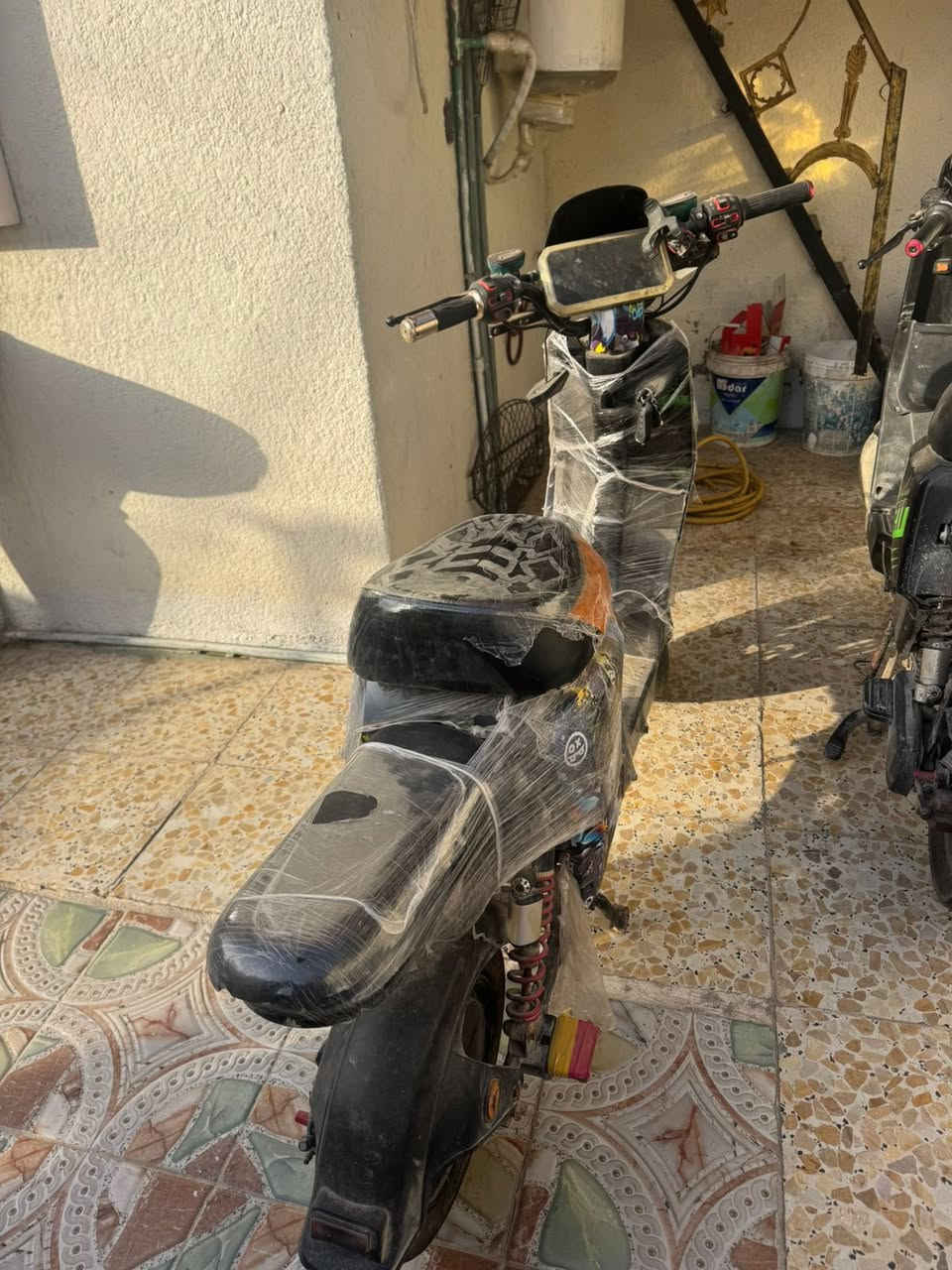 سلام عليكم دراجه البيع شحن x900  
دراجه بدون بطاريات رايدله بس بطاريات
مديل 2025 
سعر 90قفل
عنوان البصره براضعيه
رقم ***********
