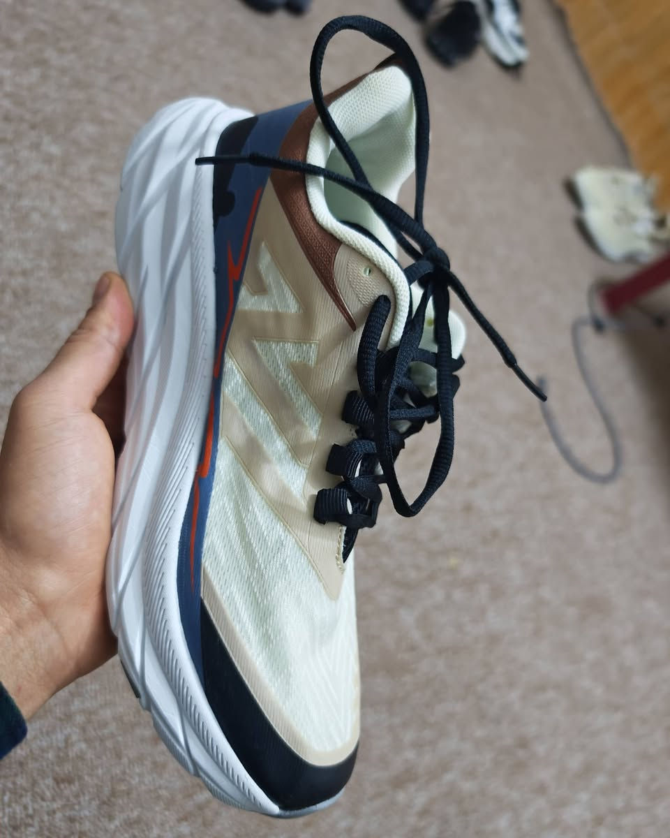 جديد 🔥
ترانشوز شبابي رياضي👟
كوالتي ممتازة جدًا ✨
راحة، ستايل، وتحمل عالي 💪
قياسات من39الى44 🎗️
عنوان كوت يوجد توصيل 🛵
رقم الهاتف+واتساب *********** 📞
