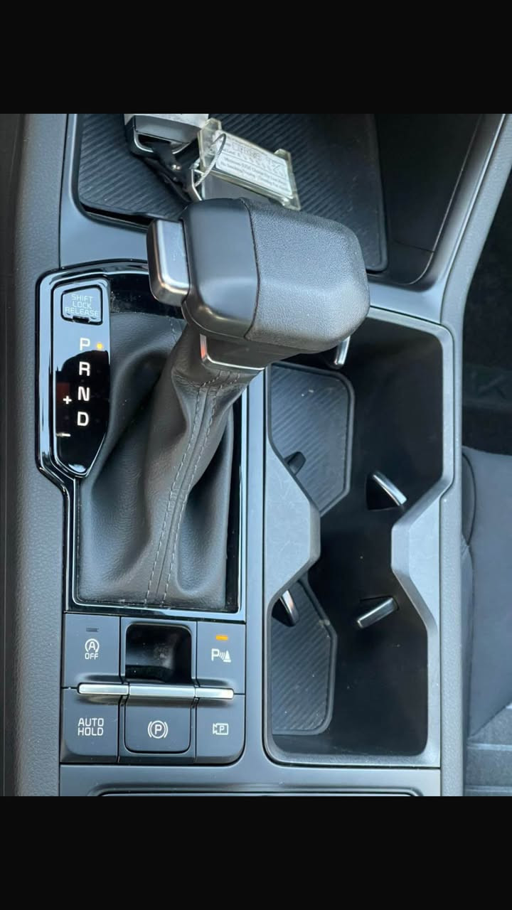 Kia K5 2025 الشكل الجديد
السعر 179ورقة 
9000 ميل الممشى
الضرر بونت صبغ فقط بدون دواخل
ايرباك ستيرن طاگ وراجع سستم
حجم المحرك 2500 المرغوب تنفس طبيعي 
الهاتف*********** موجود واتساب
السيارة تترقم شمالي أربيل, العراق
