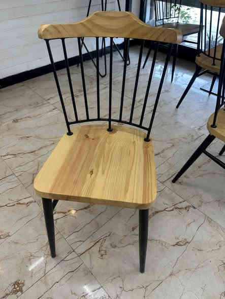 للبيع
ميز طعام حديد وخشب 70*70 عدد 2
ميز طعام حديد وخشب قياس 120*70عدد 1
كرسي حديد وخشب عدد 10
ستول حديد وخشب  عدد4
ميز كاشير خشب قياس70*60 ارتفاع 125
***********
