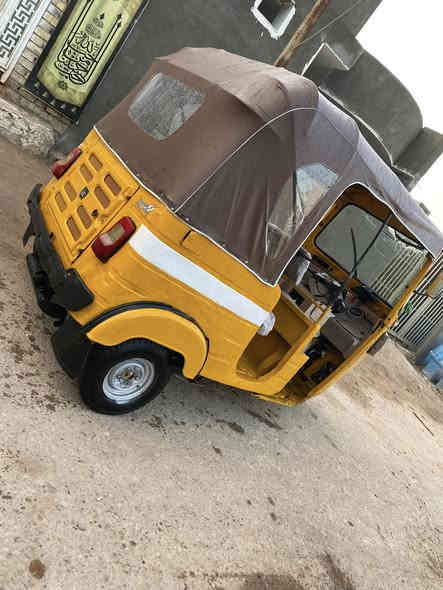 سلام عليكم تكتك البيع موديل 2018تكتك خير من الله تكتك جاهزه وراق كامله السعر ٣٣٠٠وبيه مجال الشراي يتصل ‭

‭٠٧٧٧ ٣٧١ ٤٩٧٧‬
