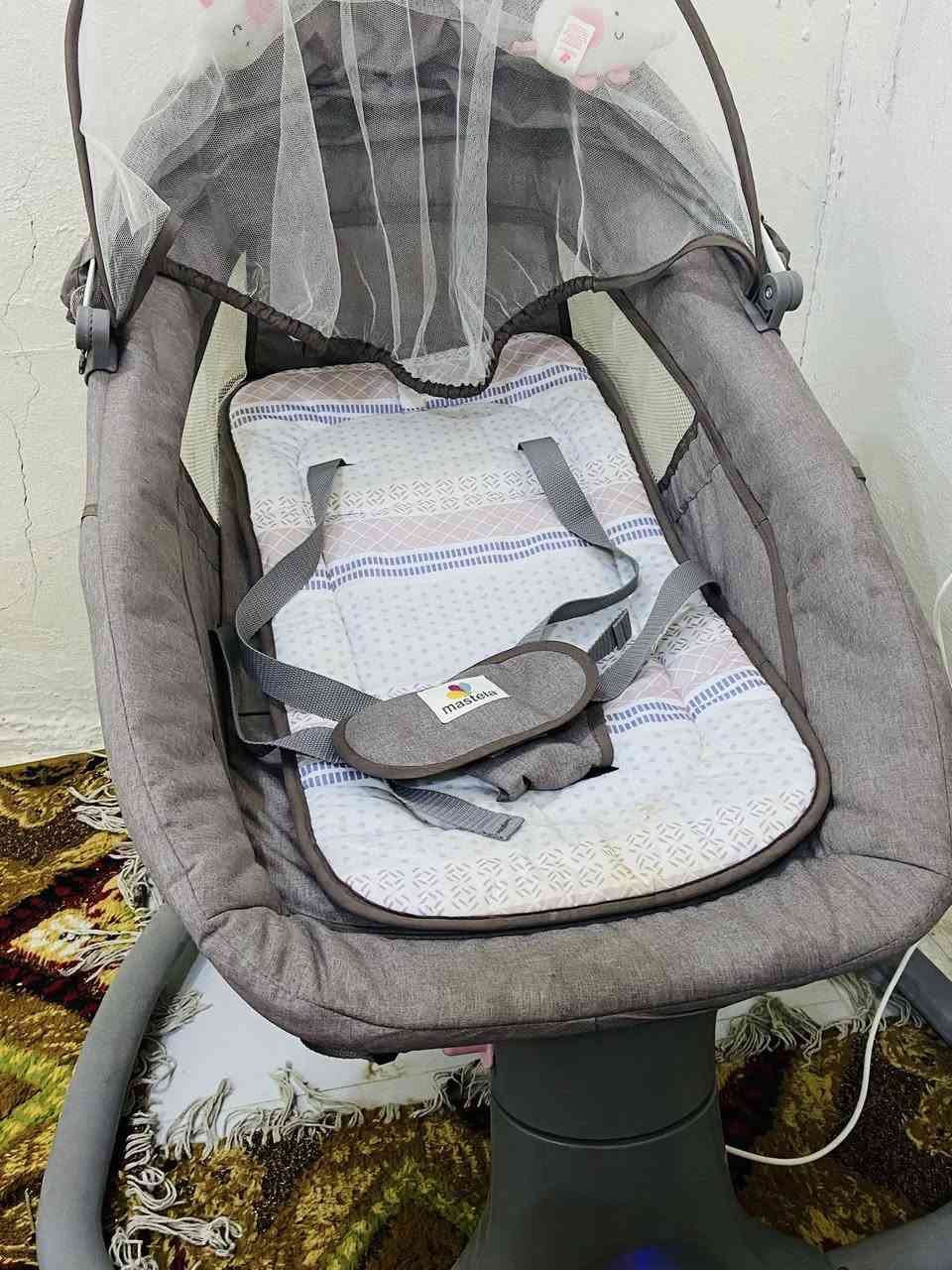 كرسي اطفال هزاز 
خمس سرعات ويربط بلوتوث ويشغل موسيقى 
يربط عالكهرباء وبي مكان باتريات 
نظيف استخدام قليل 
السعر ٤٠
المكان الشعب حي البساتين شارع التكاتك


**إذا كنت صاحب هذا الإعلان وتريد حذفه لأي سبب، رجاءا أرسل رسالة إلى الدعم الفني**