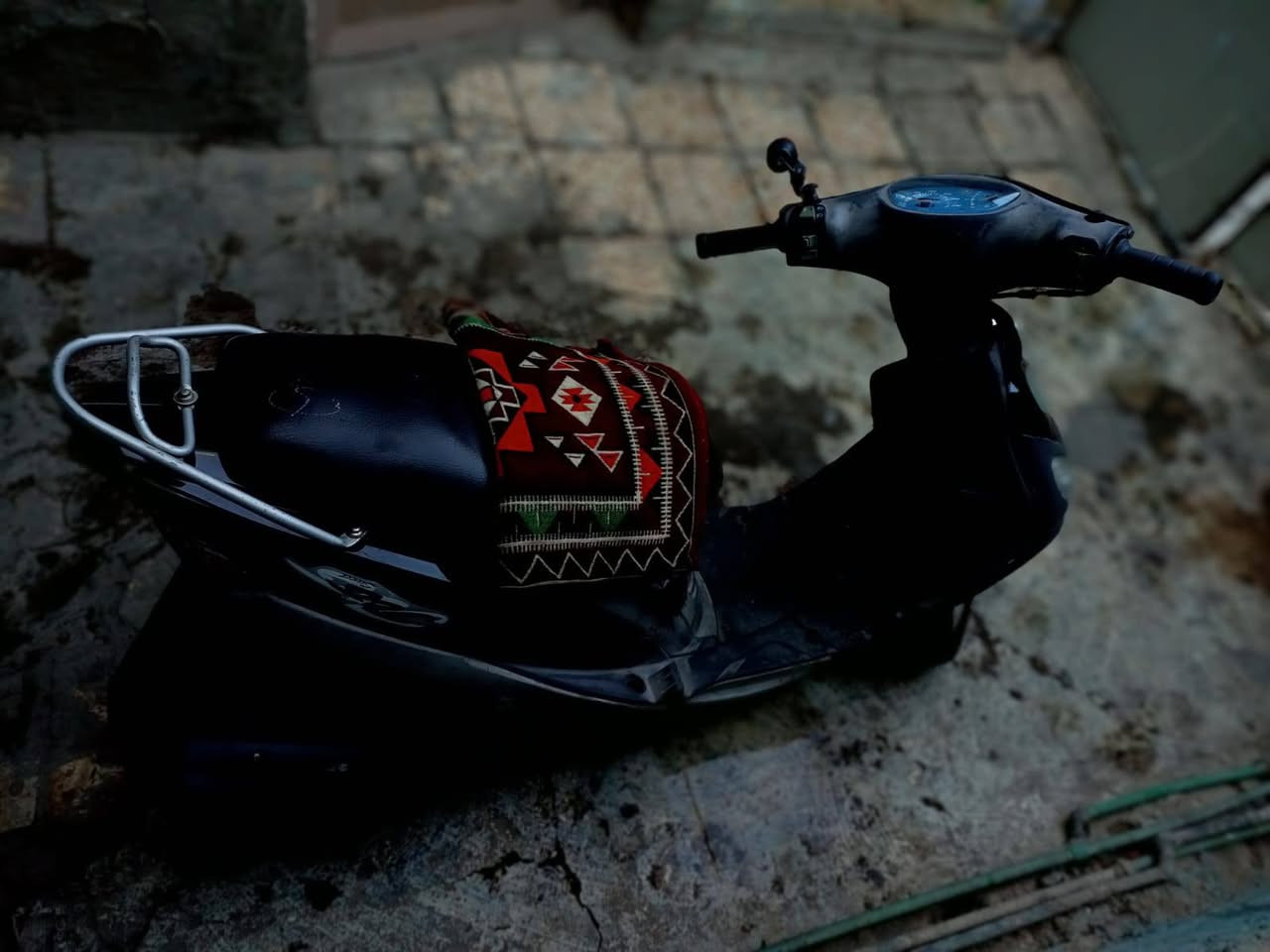 سلام عليكم شباب دراجه للبيع مال رمبه محرك ما مفتوح دراجه برغي ما نبدل بيها دراجه تجي وتفحص مكان نجف يريدني يطب خاص وهذا رقمي ***********
