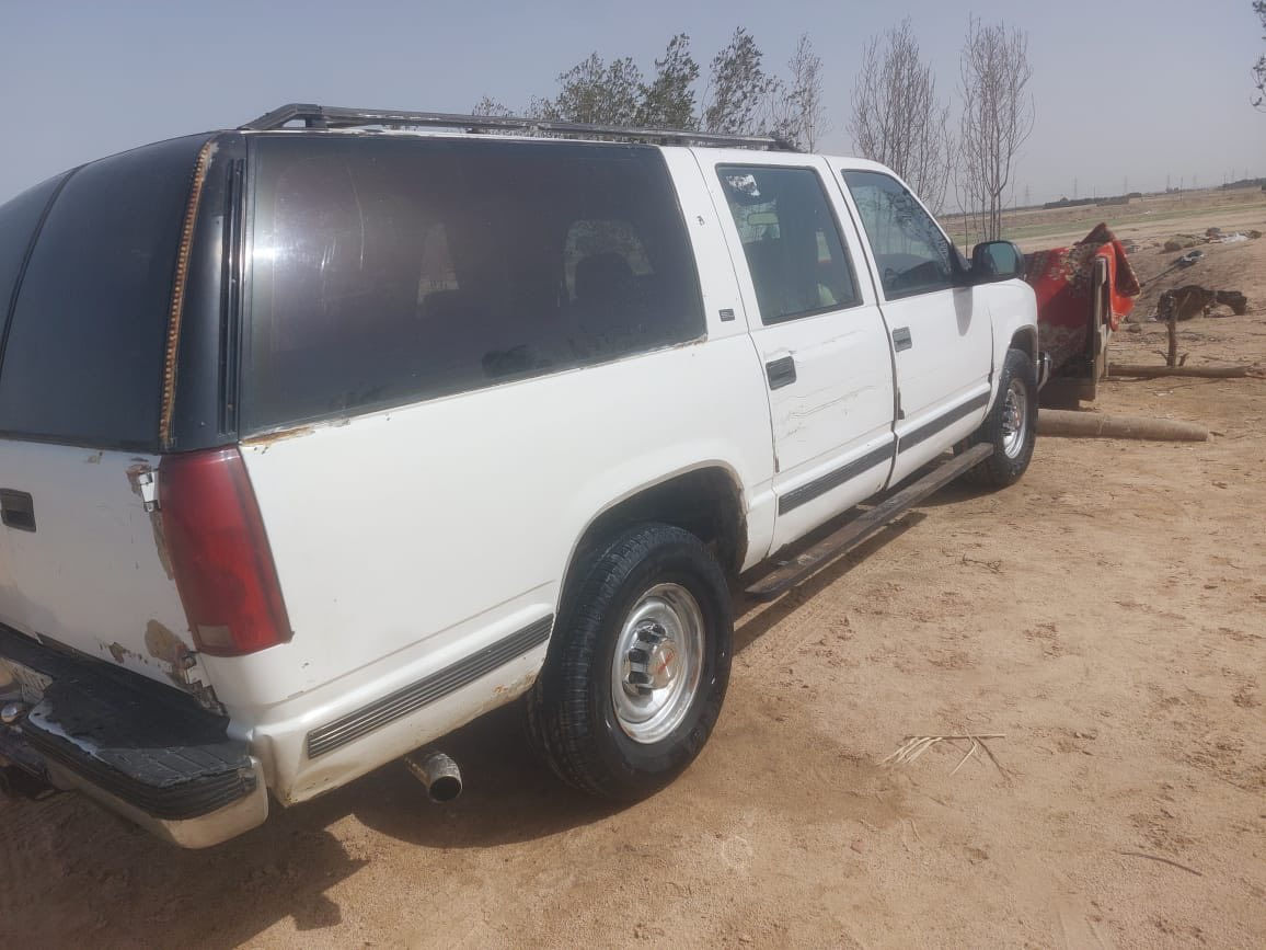 السلام عليكم بهبهان للبيع او المراوس موديل ٩٦ رقم واسط أليف كير محرك اكسل حداده جديد كهربائيات كلها شغاله دواخل كلش حلوه السعر ٢٧ مكان بصره  هاتف 
*********** 
***********
