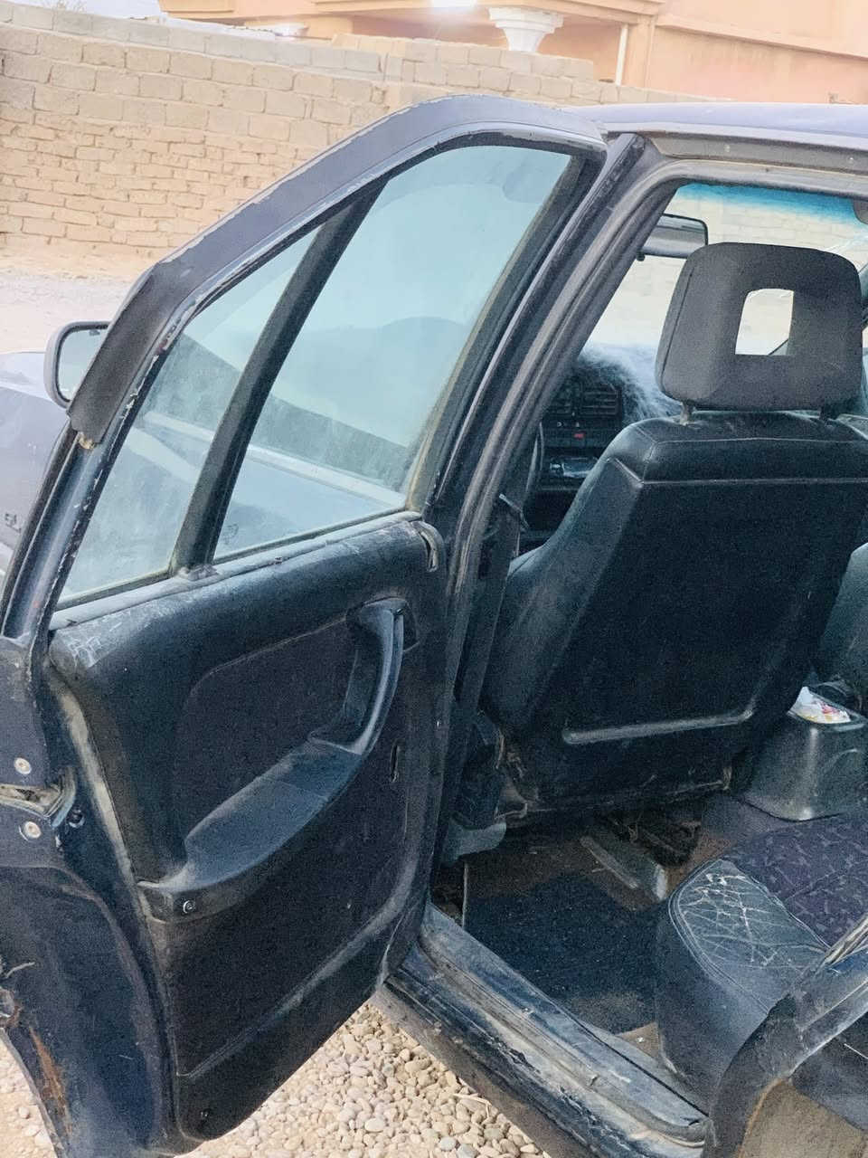 السلام عليكم
للبيع اوميكا 87 فقط 
رقم نينوى دولي سنوية 29 
شرط التحويل 
كير محرك شرط 
ارفلو مال كصه شاده 
كهربائيات شغاله على وضع بلادي حتى سنتر لك شغال 
دشبول جديد 
غرفه جديده
حدادية جديدة 
سعر 35$ بيها مجال للشراي 
مكان السياره موصل الكياره
تواصل خاص و ***********
