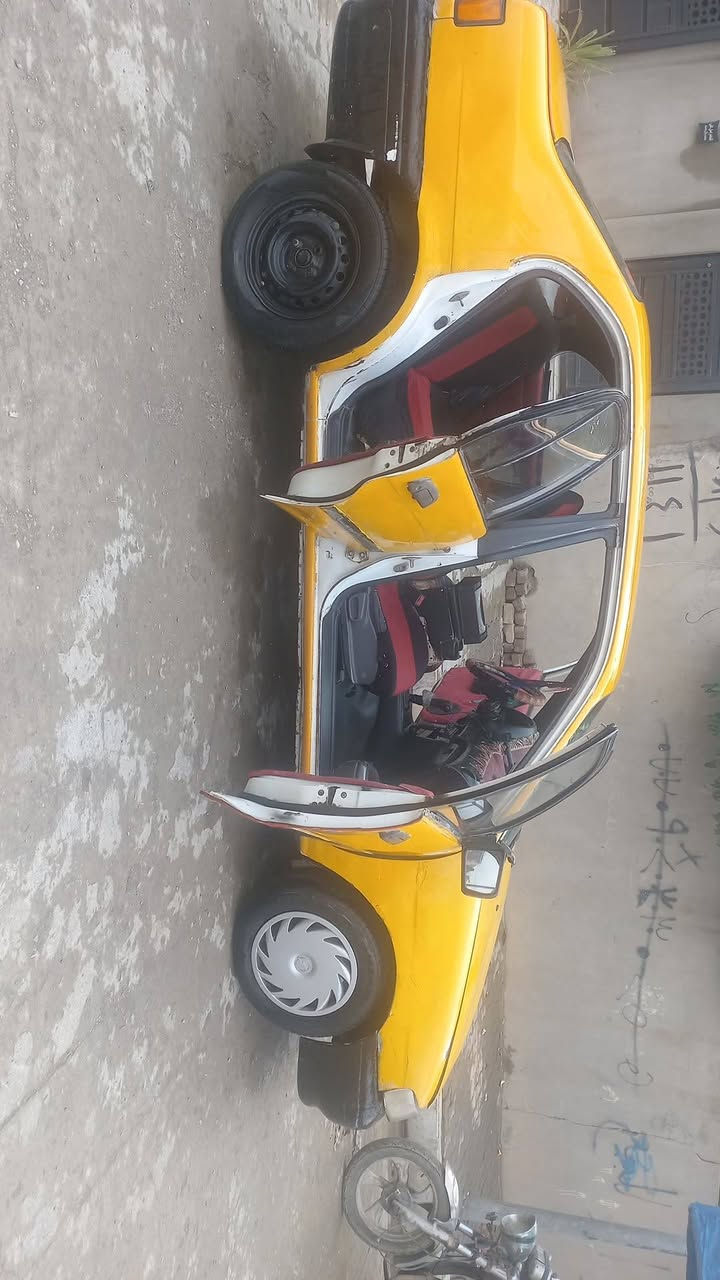 سلام عليكم سياره كورولا ٩٣ قديم اوتوماتيك رقم كركوك بسمي تحويل وكاله العنوان كركوك حي النصر الاتصال *********** السعر ٢٣ بيه مجال
