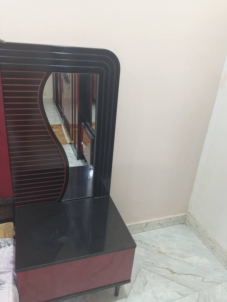 السلام عليكم غرف نوم تركي ضخمة نضيفة السعر 800وبي مجال المكان الدورة ***********/***********بيهن واتساب
