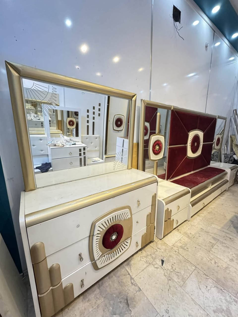 غرفه تركي٧ قطع  سعر ٥٠٠الف شراي خاص
#اشاره


**إذا كنت صاحب هذا الإعلان وتريد حذفه لأي سبب، رجاءا أرسل رسالة إلى الدعم الفني**