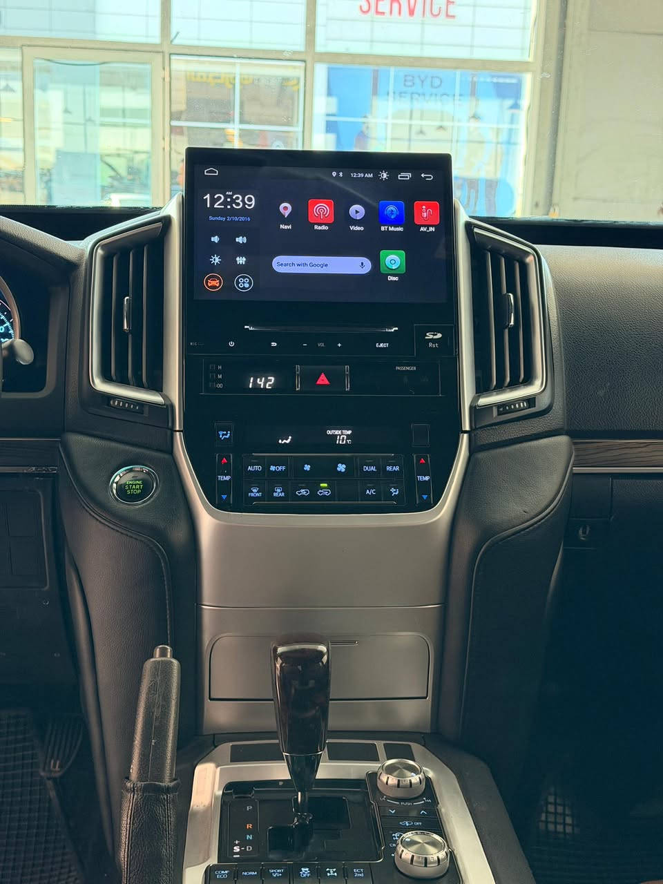 مصفحة (B6+) 
نوع المركبة / لاند كروزر VXR 
موديل / 2013
حجم المحرك ونوع الوقود /  V8 5.7 بانزين
الممشى / 86.000km
عنوانها / سليمانيه
للمزيد من العلومات اتصل / ***********
***********
