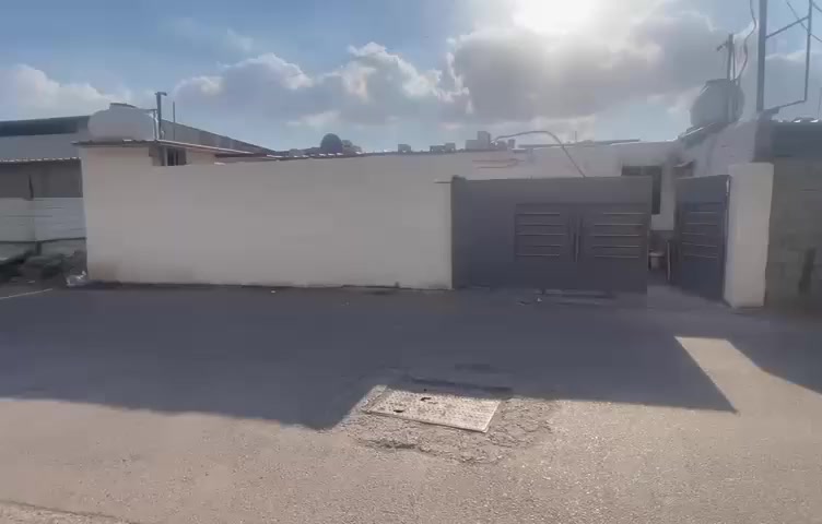 بيت تجاوز للبيع
مكان الزعفرانيه 

سعره ٢٢ وبي مجال 

مساحته ١٠٠ متر 

استقبال 

و٣ غرف 

طرمه وحمام ومطبخ 

***********
