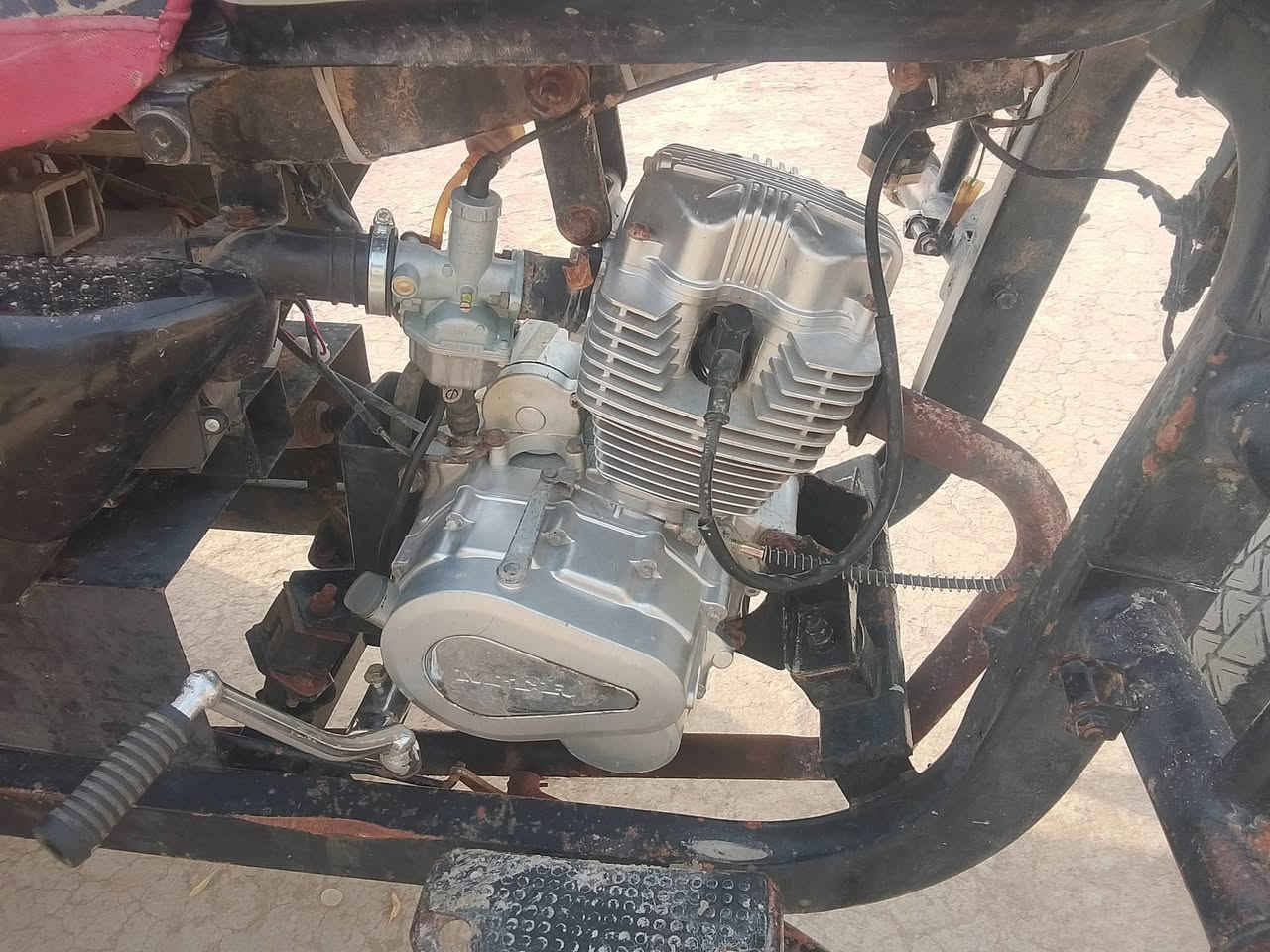 ستوته للبيع رقم أبيض بسمي موديل 12ستوته مكفوله من كلشي محرك اكسن شاصي كلشي العنوان الرميثه ال دبوش فيس ما متواجد التصال عله الرقم ***********السعر خاص
