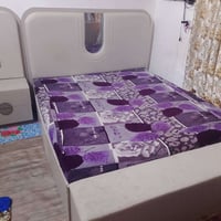 غرفه نوم • بيع مستعجل • الديوانية
