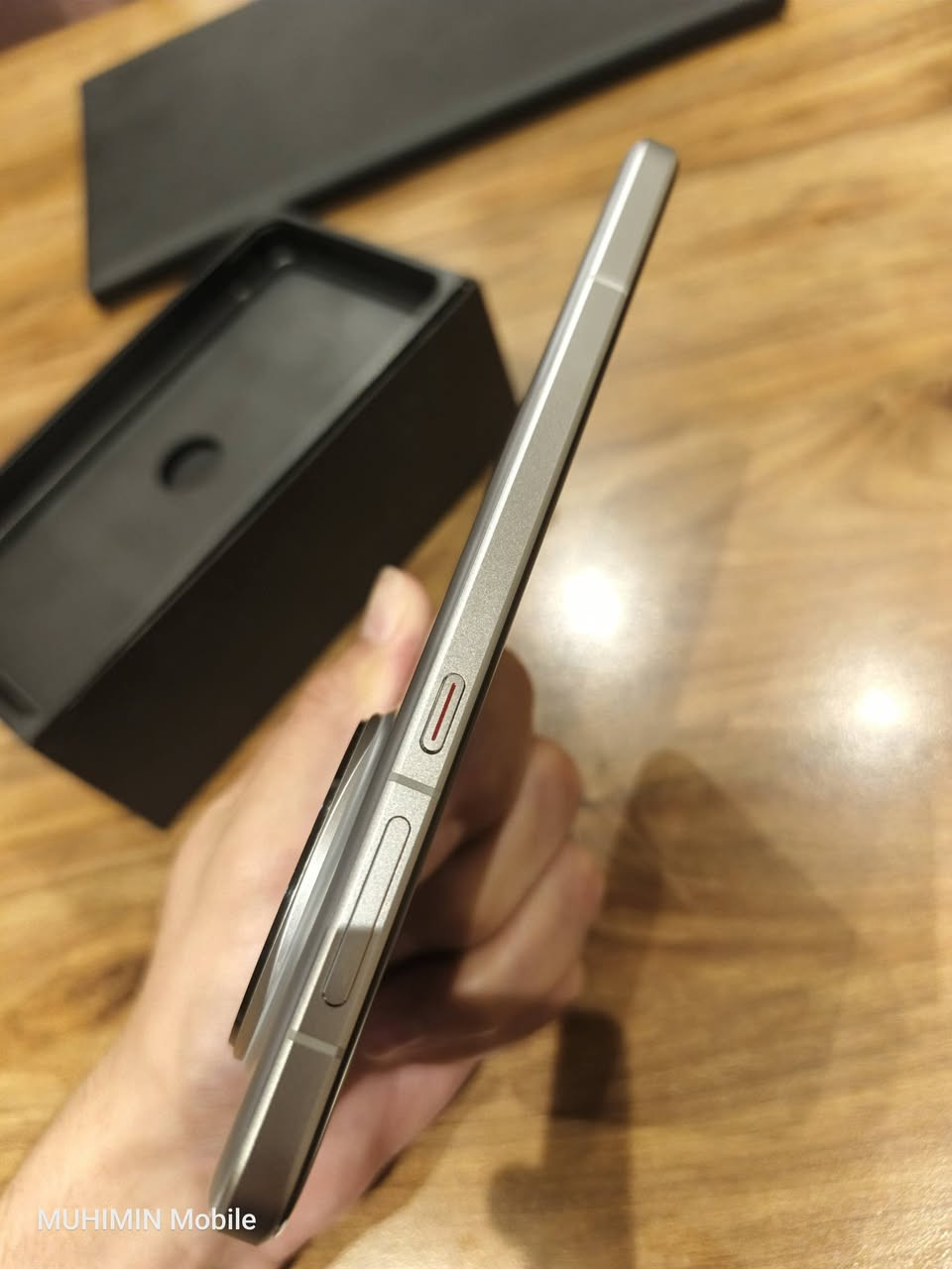 السلام عليكم
توفر هونر ماجك 7 برو نسخة ضوء القمر المميزة ذاكرة 512 نظافه 100 بي فقط خدوش بسيطه بالشاشه مثل ما موضح بالصور كامل ملحقات
السعر 850 الف
العنوان بغداد الدورة ابو طيارة
يوجد توصيل
***********
