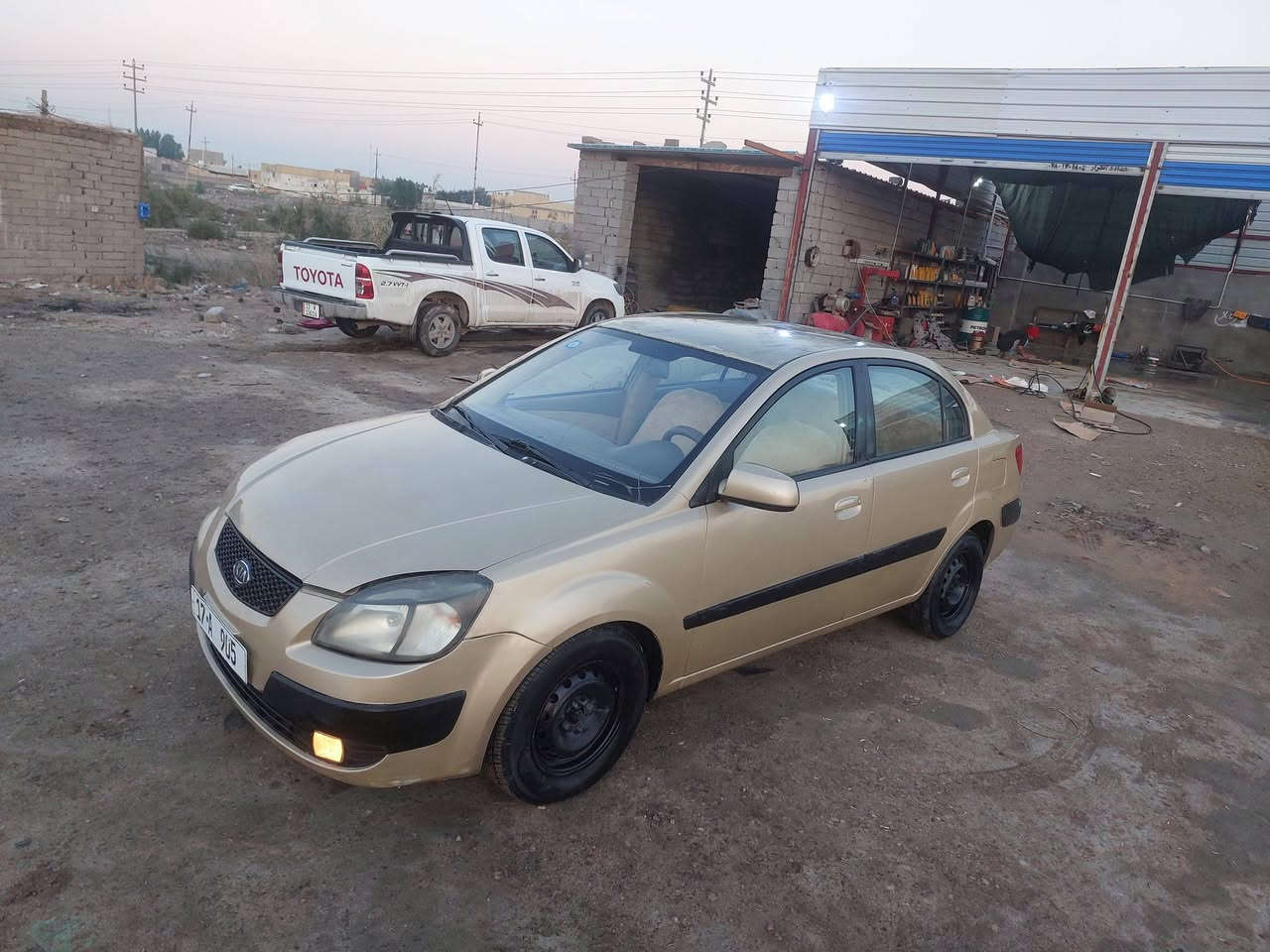 سلام عليكم كيه ريو خليجي رقم مثنى 2006
انكليزي بأسمي تحويل ثاني يوم مكينة وكير جدد شادهن كهربائيات حدادية جاهزة مصبوغة حزام جمالية شرط بيهة فقط جاملغ واحد بي تعمير الخلفي جهة السايق بدون دواخل
السعر 66 وبيهة مجال 
المكان ناصرية قرب المستشفى التركي 
*********** اذا ماتحصلني اتصل واتساب
