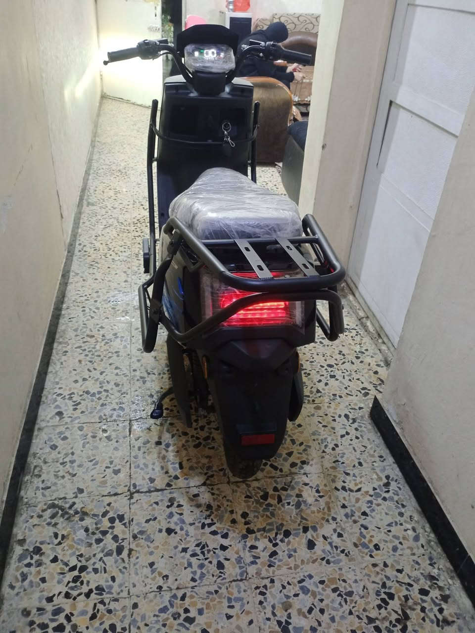 السلام عليكم درجة للبيع شحن 6بطاريات مكان مدينة الصدر السعر 750قفل ***********
