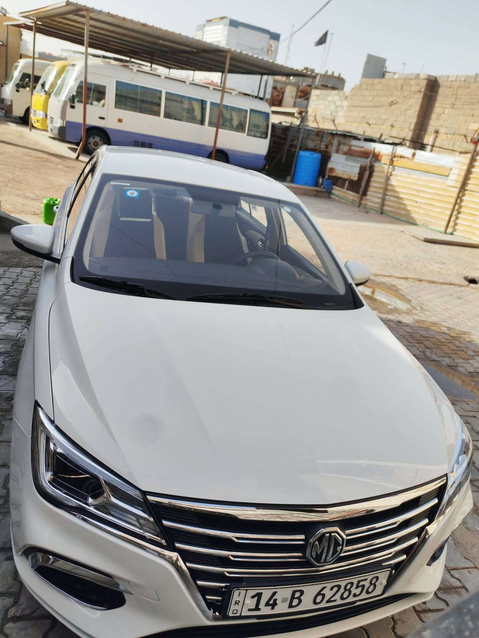 سيارة Mg
كفالة عامة 
عنوان البصرة
للتواصل ***********

