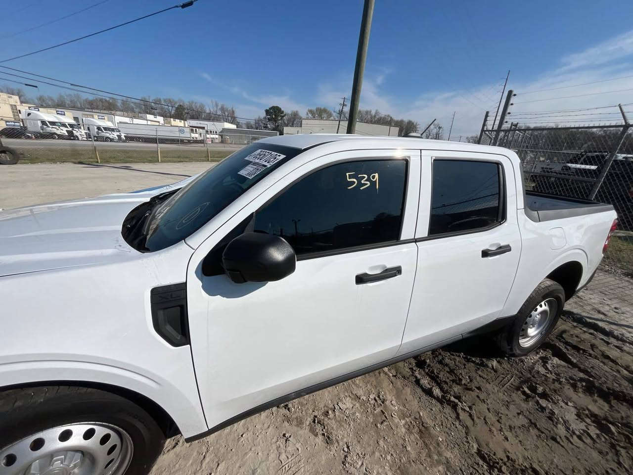 سلام عليكم.  فورد مارفك 2025 العداد مسافات 530مايل زيرو سيارة بانزين  محرك 2000 الون  ابيض شغالة وماشية 
السعر 138ورقة واصل شامل كمرك ونقل تواصل على الخاص او 00962795655414.   مدة وصول 40يوم


**إذا كنت صاحب هذا الإعلان وتريد حذفه لأي سبب، رجاءا أرسل رسالة إلى الدعم الفني**