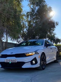 K5 موديل 2021 امريكي بدون ضرر شرط  عداد 65 ميل  محرك 16 توربو  المواصف...