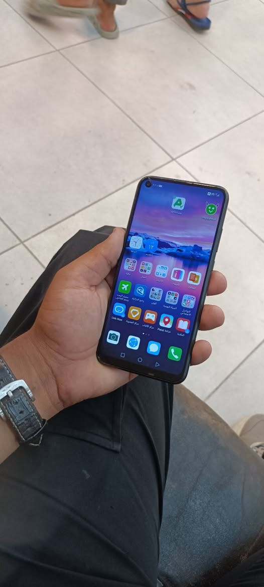 السلام عليكم هواوي y7p الهاز نضيف بس بي فطر بل شاشه ذاكره 64 سعره 80 الف جماعه ال60  لاتعلق العنوان بغداد المنصور ***********
