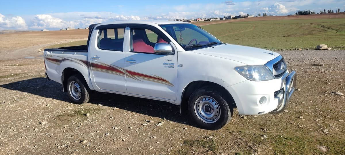 السلام عليكم تيوته هايلوكس للبيع موديل 2011 مكفوله كفاله عامه ماعده 
 بلجاملق اليمين تعديل بسيط عل بارد
 السياره بسمي رقم دهوك 
مكان السياره سد الموصل 
للستفسار عل الرقم
***********
مكلف بلنشر
