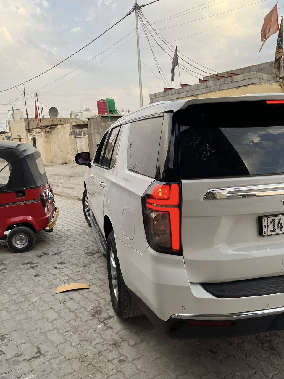 شوفرليت تاهو خليجي للبيع
نص فول للتفاصيل اكثر ***********
مكاني البصره
