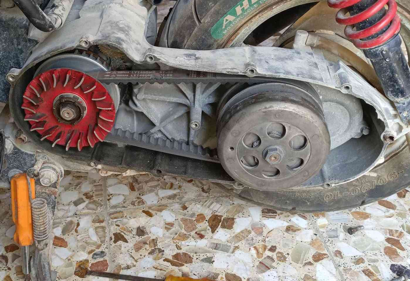 السلام عليكم دراجه ماكس مضلع نوزل الدراجه تجفيت جديد صالي سبوع من جفتته بستم ولفات فقط الدراجه عوزه فيلسه مامفيلسه بيه كلچ رياضي اصلي وبيه گزوز Fm الدراجه تعبان بيه الفيت بم ابيع طافي بس هيه شقاله السعر (250) وبيه مجال *********** واتساب فقط العنوان بصره زبير
