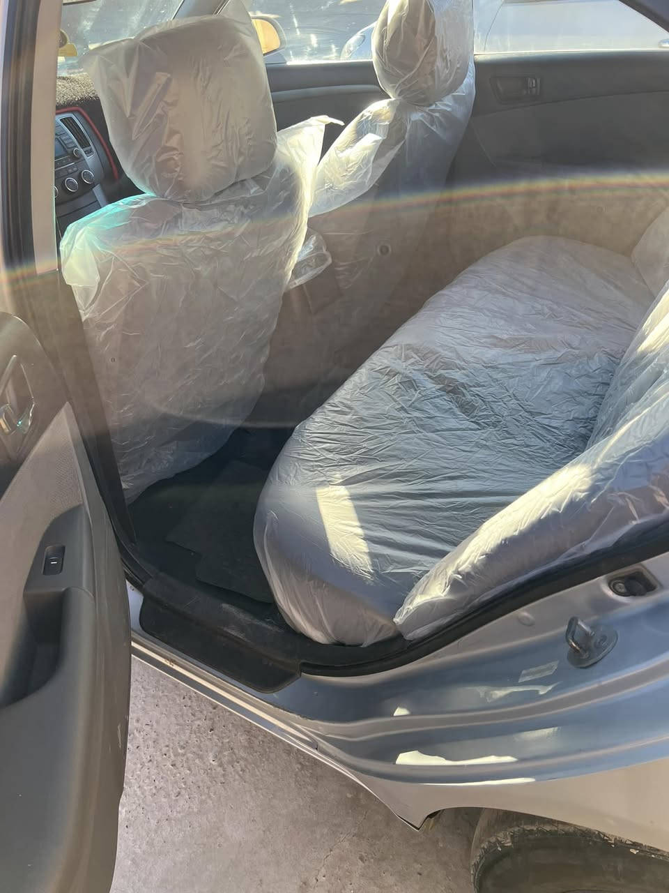 سلام عليكم 
سوناتا للبيع امريكي 
موديل 2010
كير ومحرك 2400 شرط 
تواير وصدر جدد 
تحويل شرط رقم سليمانيه 
السعر 120 وبيها مجال للطيبين 
الرقم ***********
