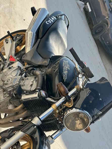 ماتور هورنيت 600 شرت كبس شحن قتره سبوخي نيه مالي دوسته بس تايي دواوي اويت شوين كركوك كاربايي كامل ايشكات 47 هزار روشتوه جركي تيا نيه سعري 20 مجالي كم  ببلاد كاتمه ***********♥️
