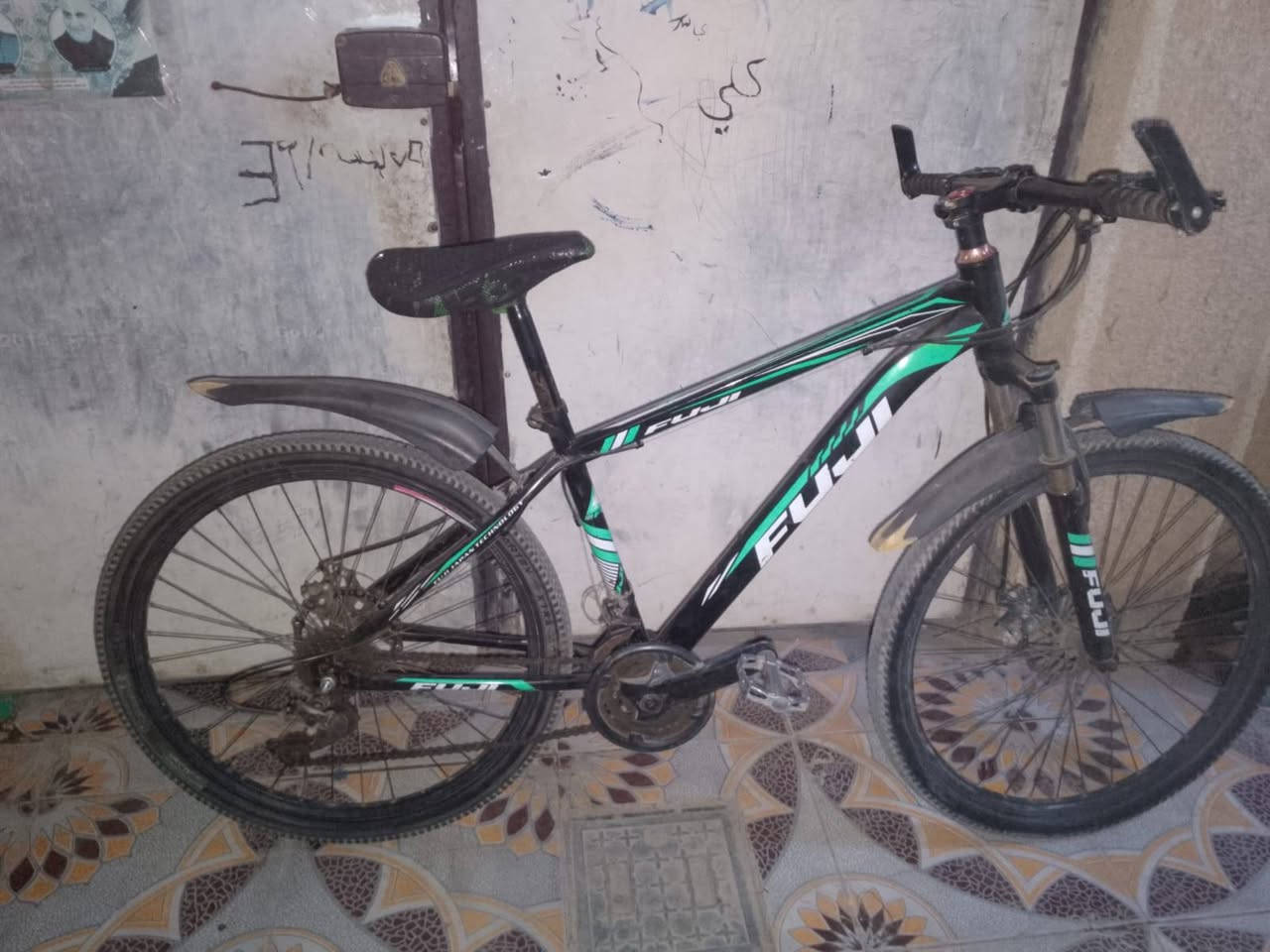 بيسكل جبلي حجم ٢٦ سعر ٥٠ بي مجال تواصل خاص


**إذا كنت صاحب هذا الإعلان وتريد حذفه لأي سبب، رجاءا أرسل رسالة إلى الدعم الفني**