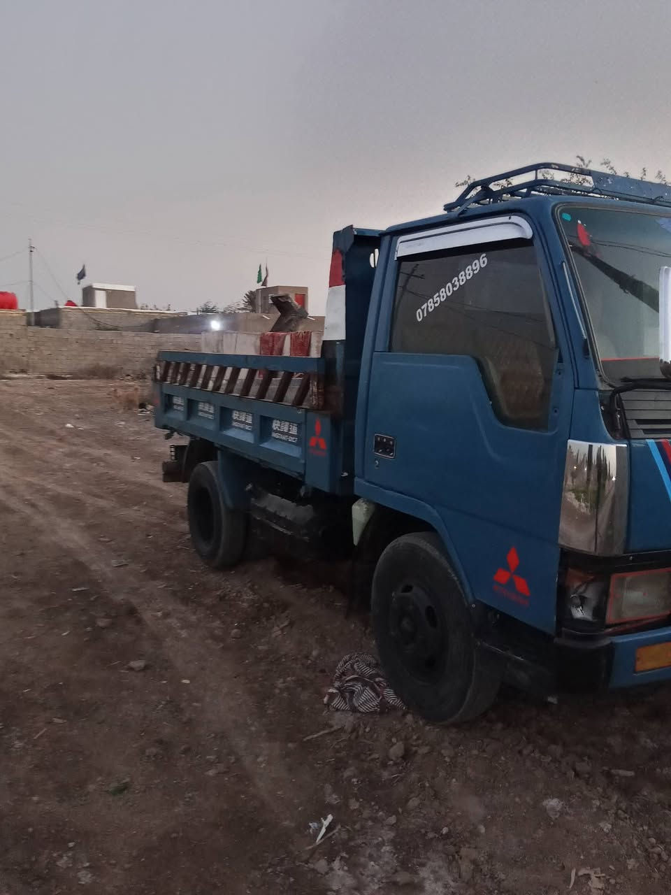 سلام عليكم ورحمة الله 
كنتر عضم مستبوشي للبيع

(محرك +كير +اكسن) كفاله

شاصي مكفول 

(كهربائية+ مسجل) 

(سيبايه +محجر بدي) 

بدي تحيه 
(عوزه ترتيبات بسيطه) 
(رقم بصره شرط تحويل) 

(سعره مناسب ومستعجل عل بيعته) 

مكاني ناصريه مركز 

رقمي ***********
