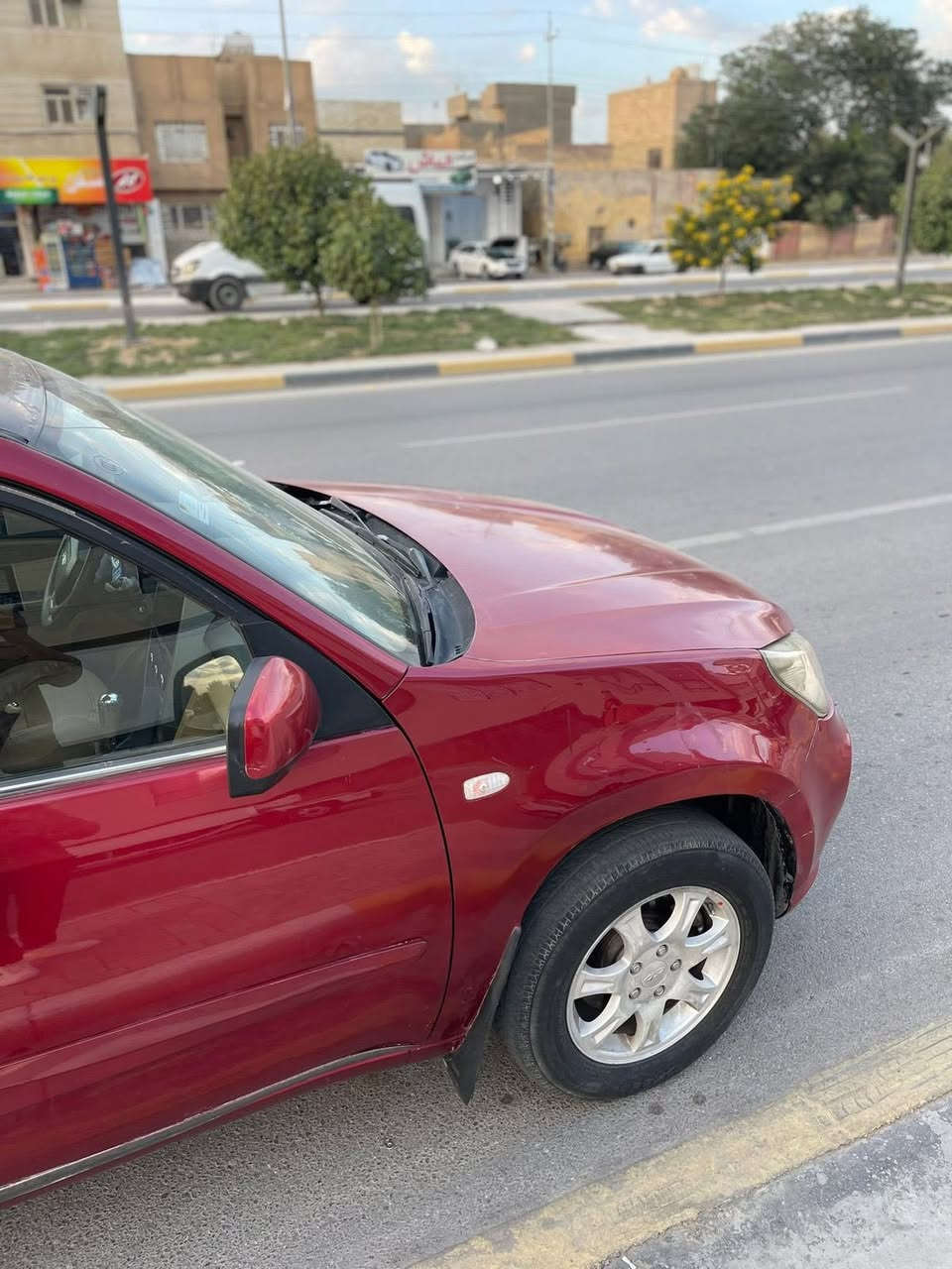 🚗 السلام عليكم ورحمة الله
للبيع تيكو موديل 2013 

🔴 اللون: أحمر ماروني مميز
⚙️ محرك 1800cc –  
📄 رقم بابل مشروع وطني، يداور بأي محافظة وباسمي (شرط المداور سنوية لغاية 28)

✨ مواصفات السيارة:
• فتحة تدفئة بالكشنات
• شاشة + كاميرا خلفية
• تبريد شغال ثلج ❄️
• كير ومكينة وحدادية كاملة – حاوية قبل مدة  بدلتها
• كهربائيات كاملة شغالة 100%
• بيها بنيد صبغ بسبب الجراد مع تلكيط خياسات فقط، غيرها مكفولة

🚘 سيارة نظيفة وجاهزة بالكامل، ما تحتاج أي مصروف – 

💰 السعر: 55 وبيه مجال للطيبين 🤝

📍 المكان: كربلاء – حي العامل

📞 للاستفسار:
***********
***********
