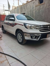 تويوتا هايلوكس • ٢٠٢٣ • ٤٧ الف