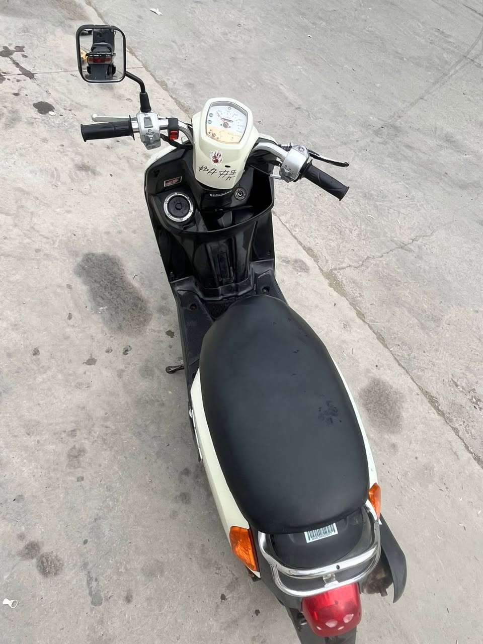 بوليسي2008 محرك مفتوح مبدل زنجيل والباقي بلاد كابريته بلاديه وسلف بلادي دراجه نضيفه كلها شغاله السعـر 400 قفل مكاني بعقوبه السوك 
للاستفسار / ***********
