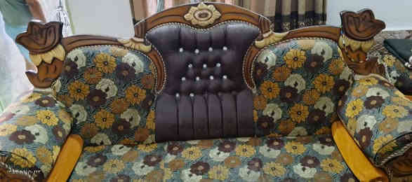 السلام عليكم 
تخم عشر مقاعد للبيع النظافة 80٪

للتواصل : ***********
