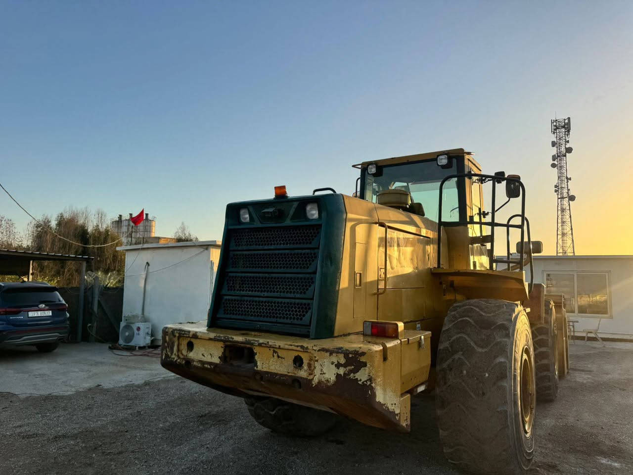 دخول جديد 
شفل 90ZV  نظيف جدآ بحالة الوكالة 
العنوان/ كربلاء طريق النجف عامود 1095
تلفون / 
***********
***********
