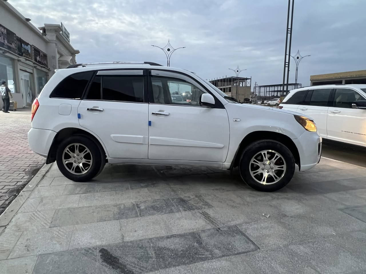 سلام عليكم تيكو مديل 13 رقم بصره دولي كير كهرباي محرك وكير بلكارتون تبريد تتفه حداده جديده تخم تاير باتري قرفه جديده السياره مصبوقه جماليه لاضربه ولاه تبديل ولأخياس كله ملكوط تحويل مباشر السياره جديده مال جناي السعر 52 بيه مجال بصيط العنوان الناصريه مركز ***********
